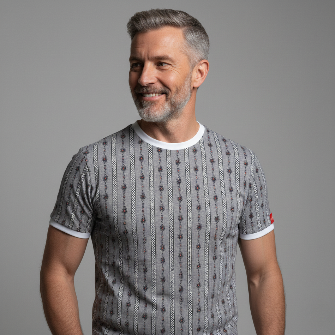 Das graue T-Shirt „Bauernhemd“.